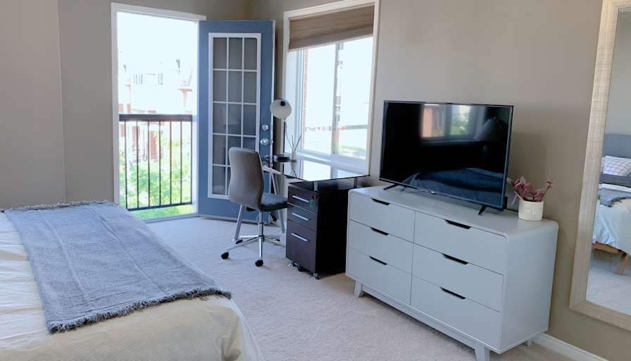 Simone's room