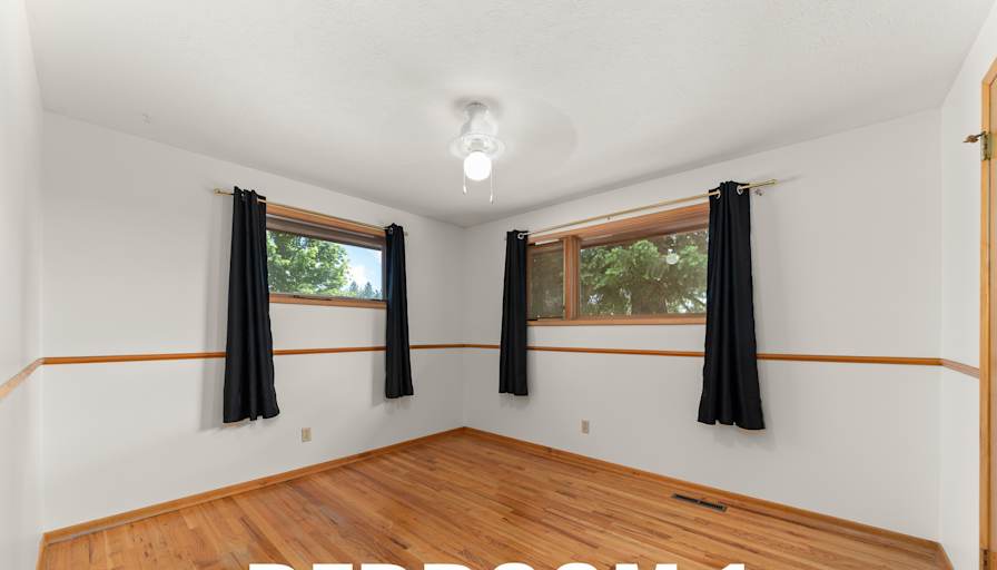HomeCrew's room