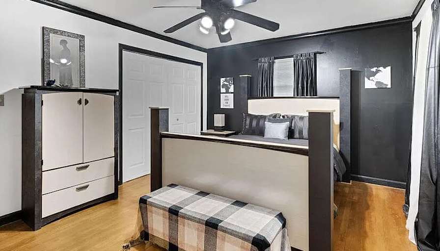 Lucia Barns's room