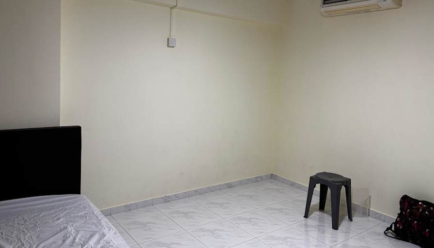 Chong Meng's room