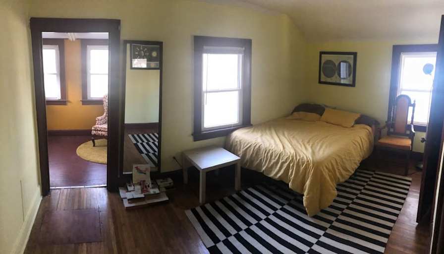 Victoria's room