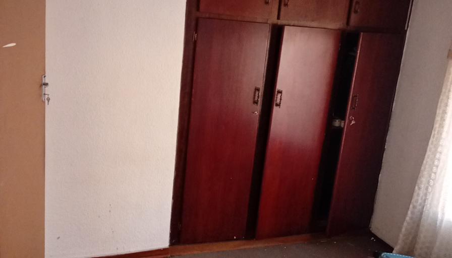 Evah's room