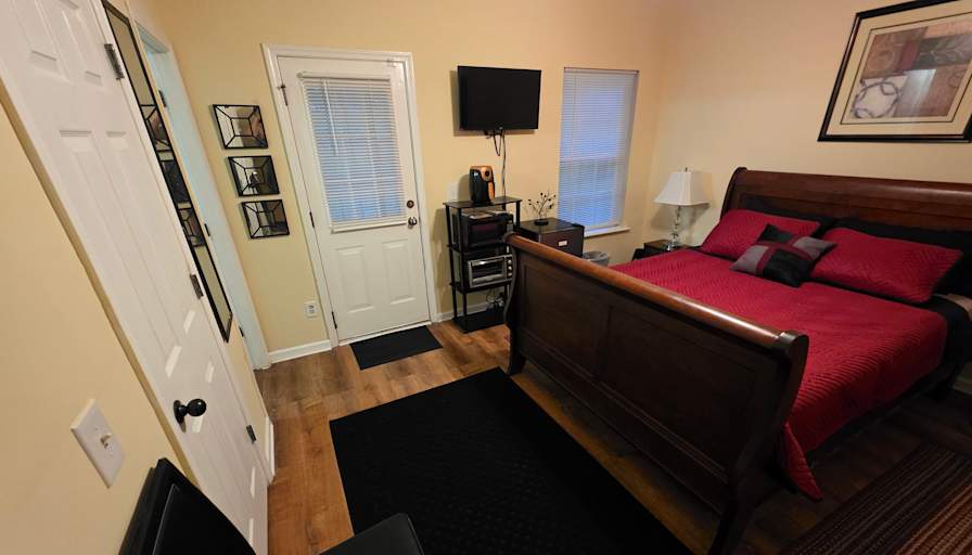 CL&C Property Management and Consulting's room
