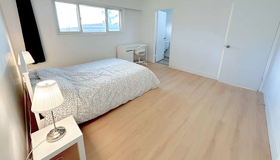 Shirin's room