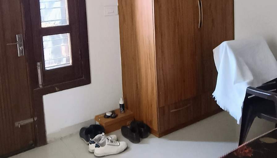 Abhinav Goel's room