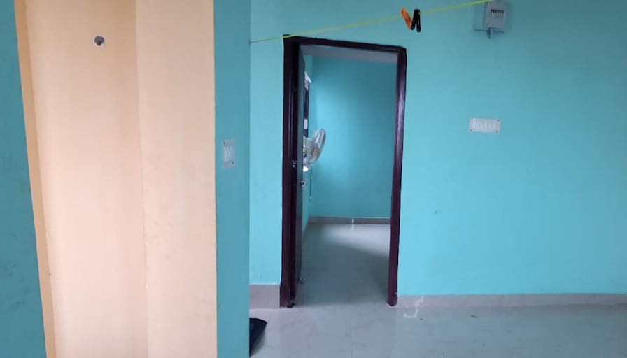 Arasu's room