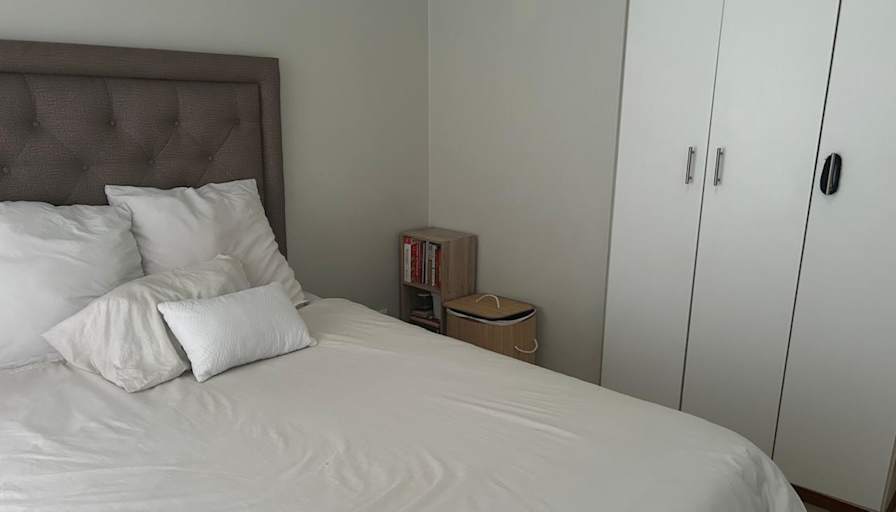 Aviwe's room