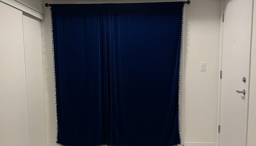 Mona's room