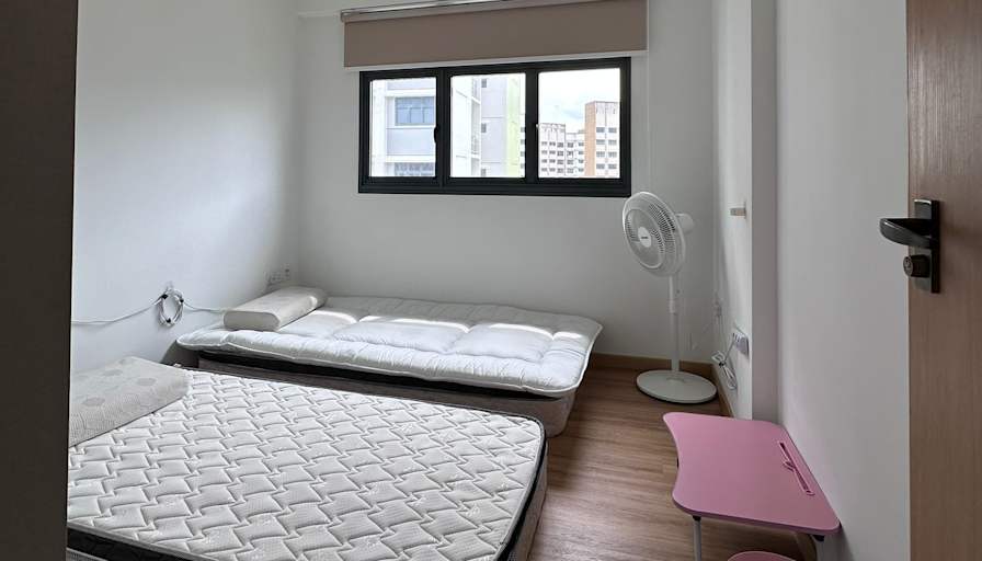 Daren's room
