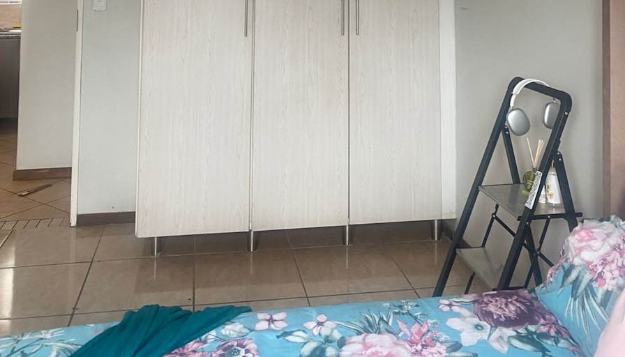 Nontobeko's room