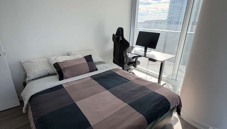 Santiago's room