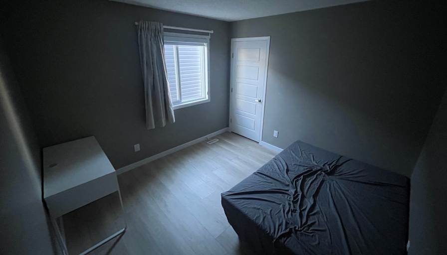 Chik Sum's room