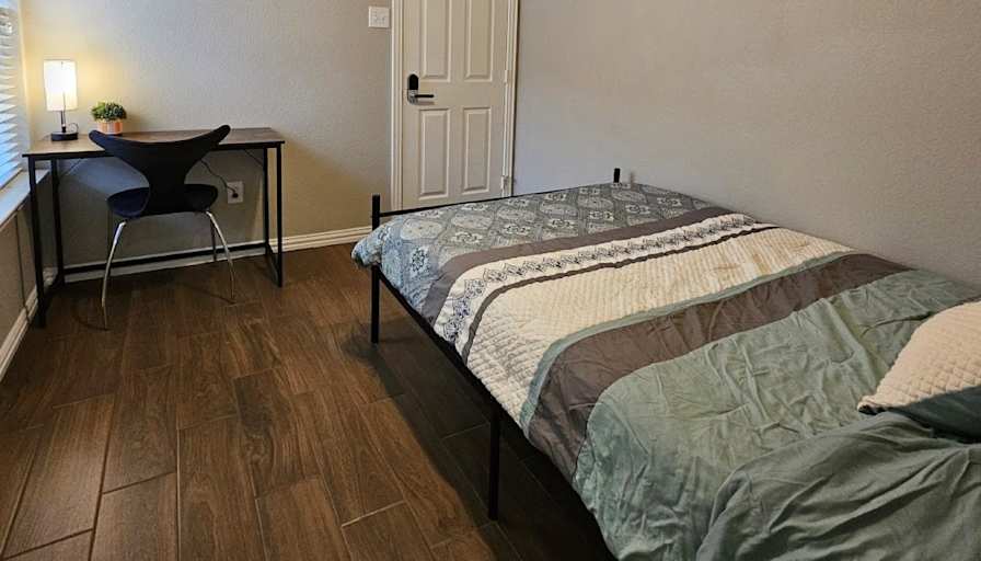 Sergio's room