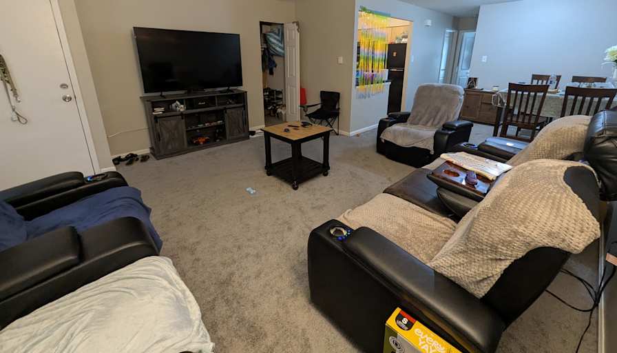 Jinson John Thomas's room