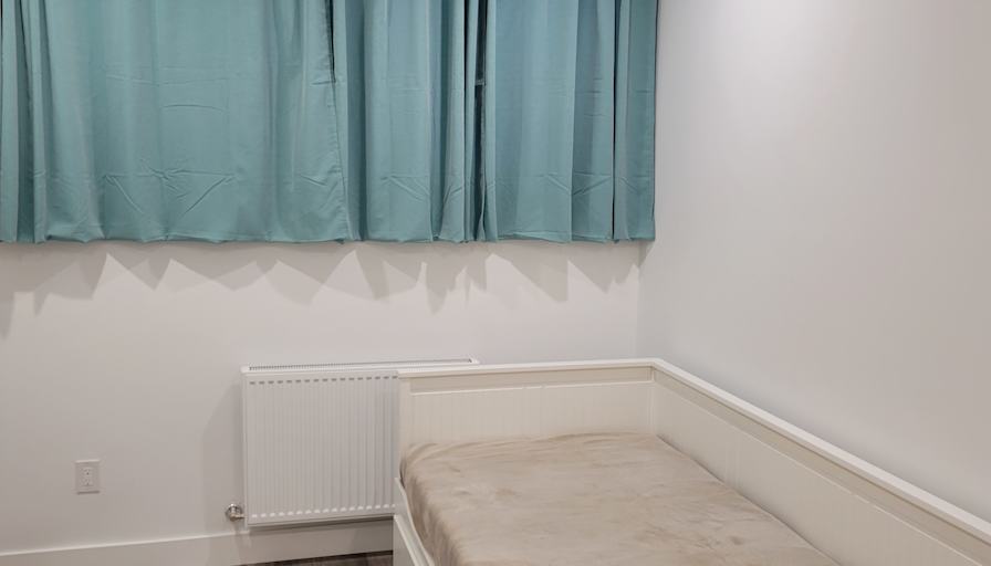 Oliver's room