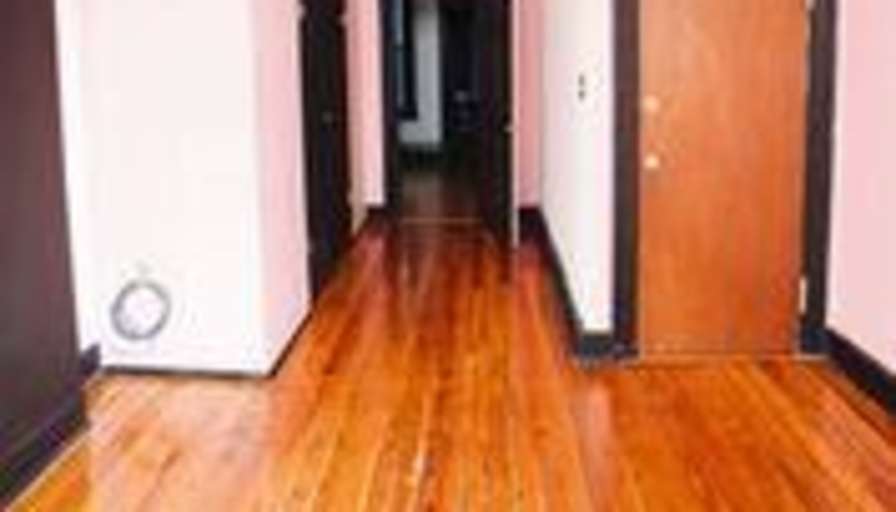 Ron's room