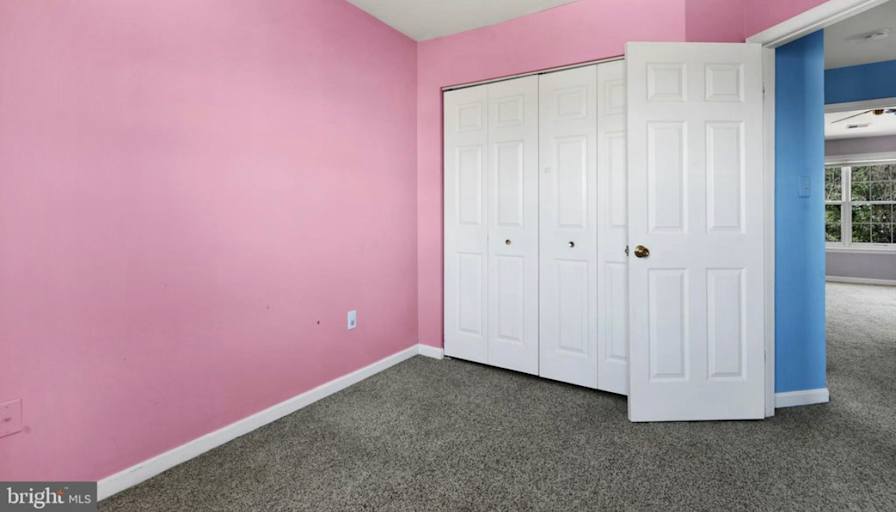 Elvis's room
