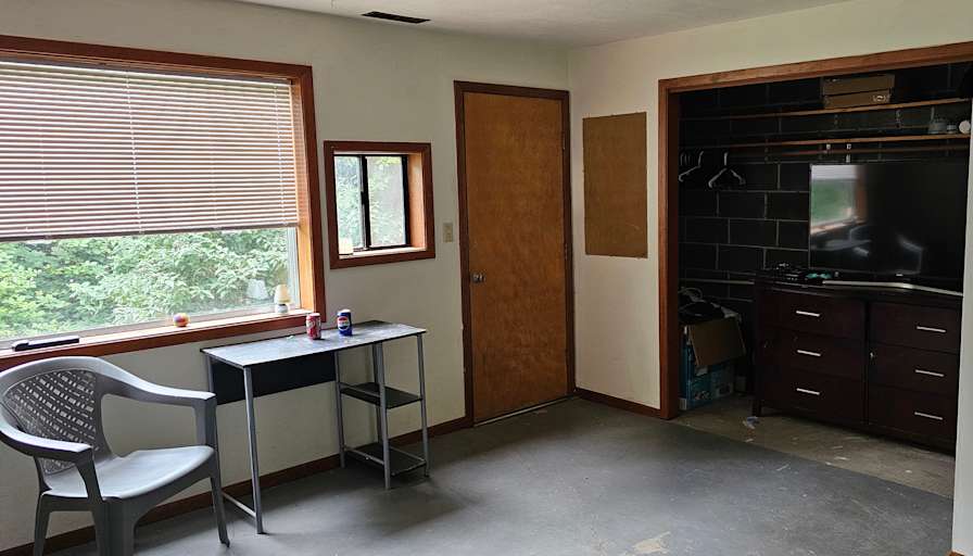 Sara's room