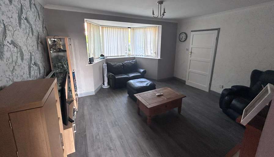 Oliver's room