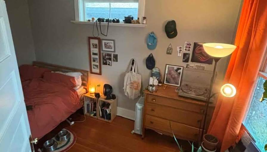 Jeff Longstreet's room