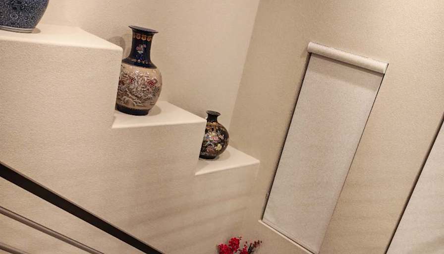 Lily Cai's room