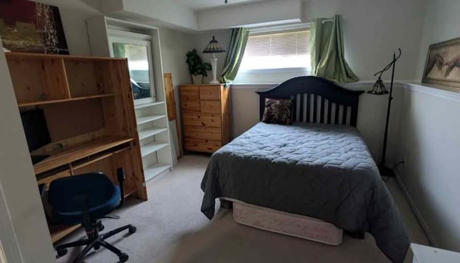 LORELEI STORM's room