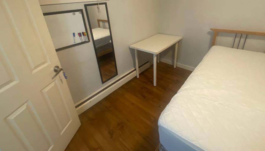 Jasmine's room