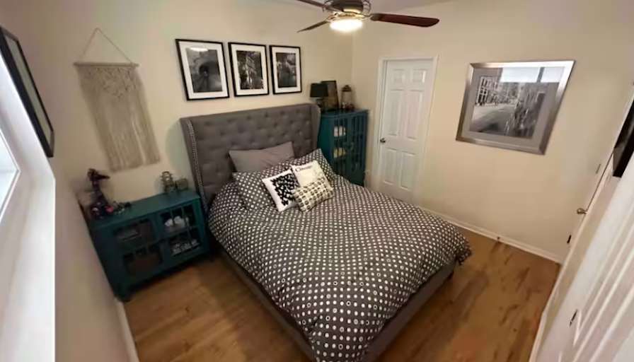 Mia's room