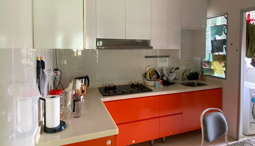 BERNARD LIN's room