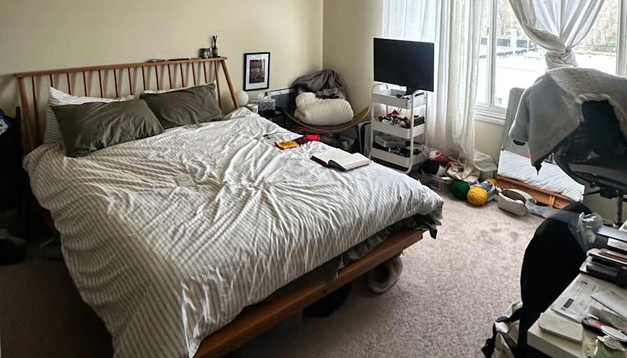 Tracy Yang's room