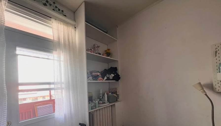 Sydney's room