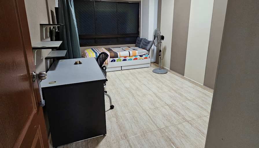 Vikie's room