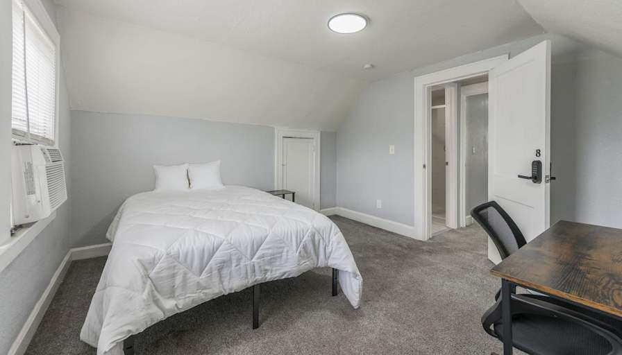 PadSplit's room