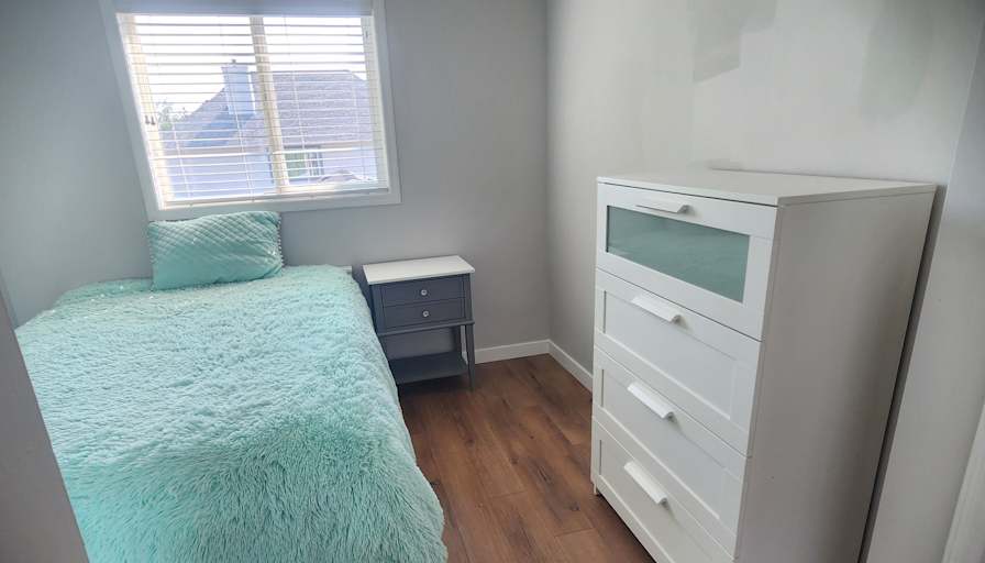 Jenny's room