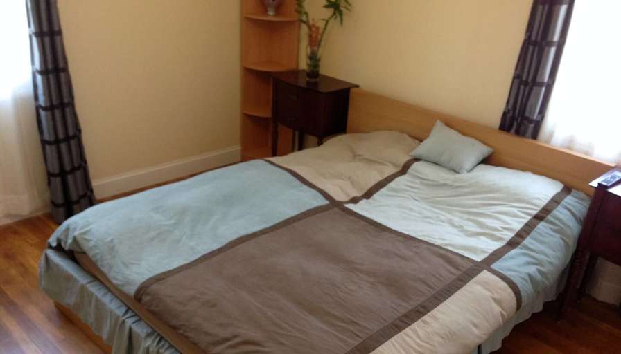 leo's room