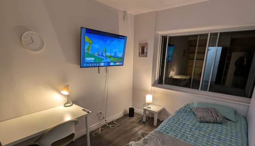 Isacco's room