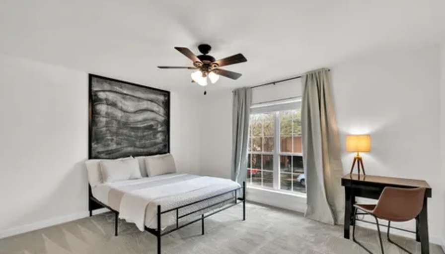 Juan's room