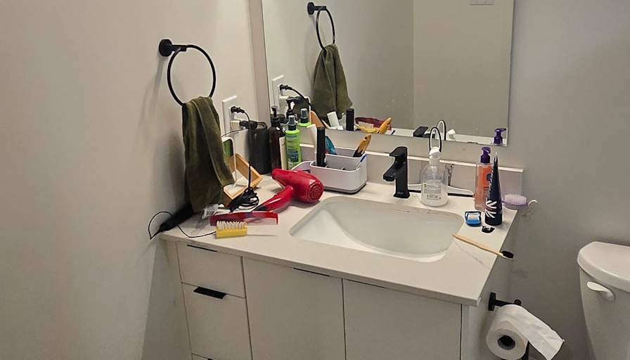 Varun's room