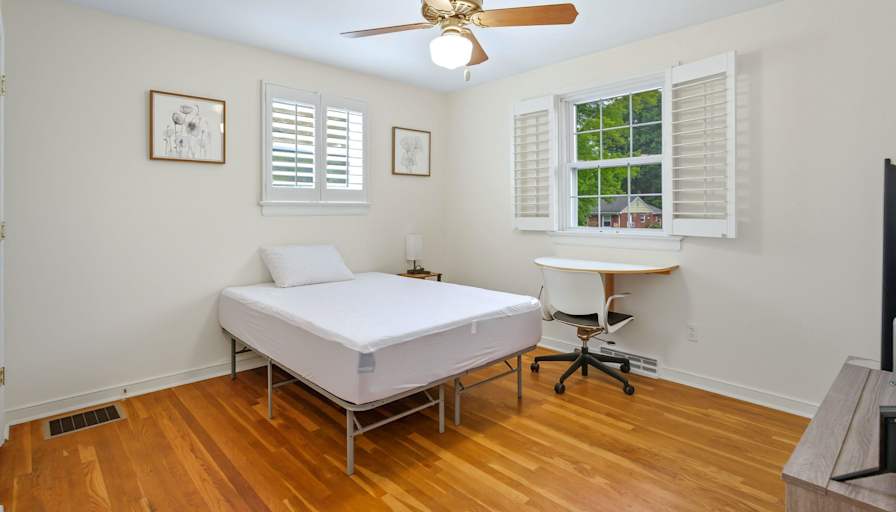 PadSplit's room