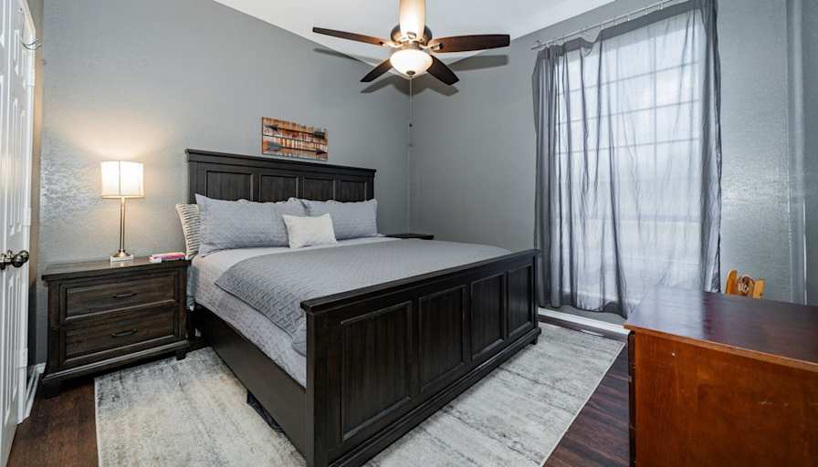 Alexis's room