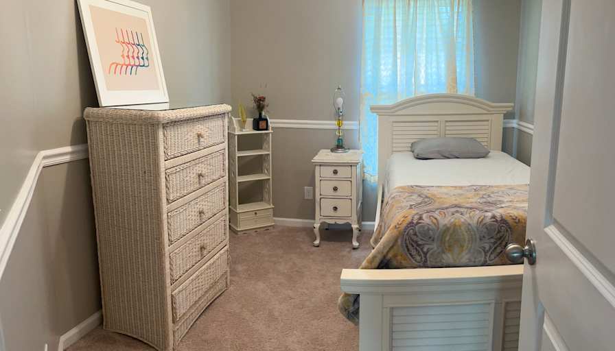 Room for Rent's room