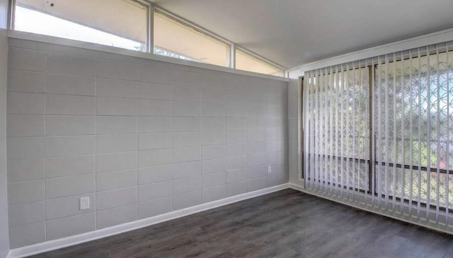 Andrew Warner's room