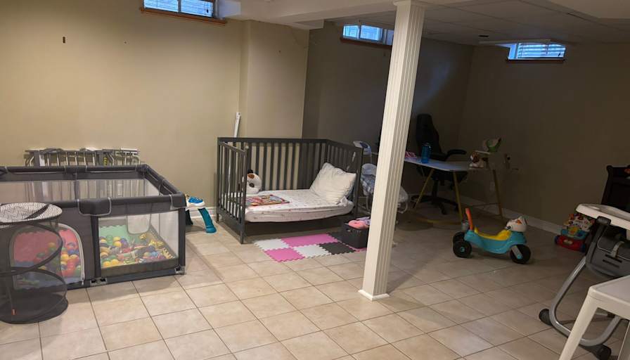 Deepanshi Thakran's room