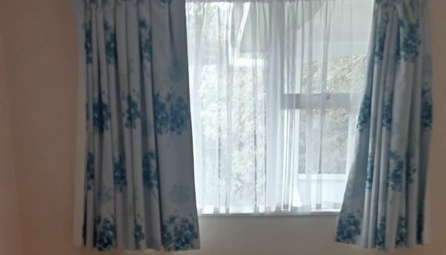 JEREMY's room