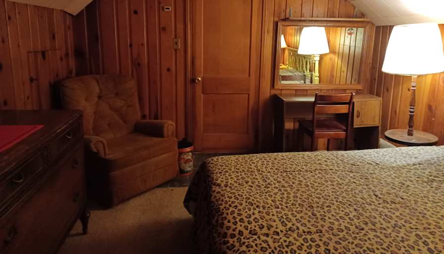 Ron's room