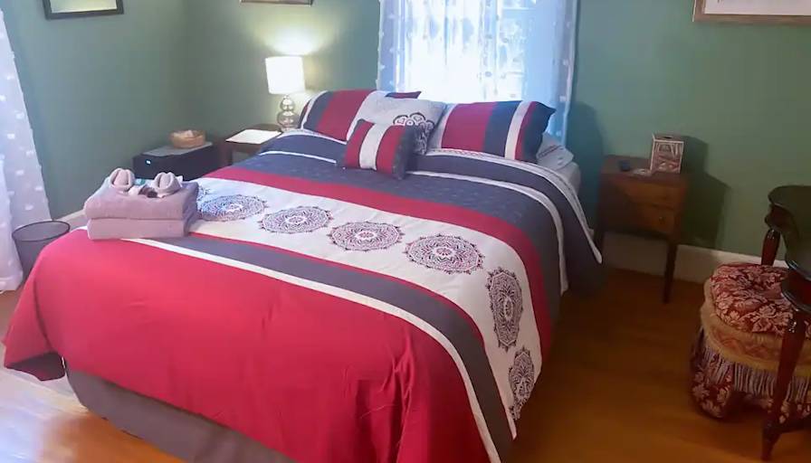 Sara's room