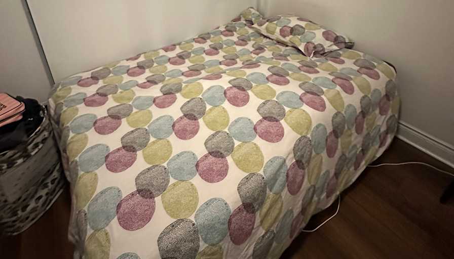 Samiha Ahmed's room
