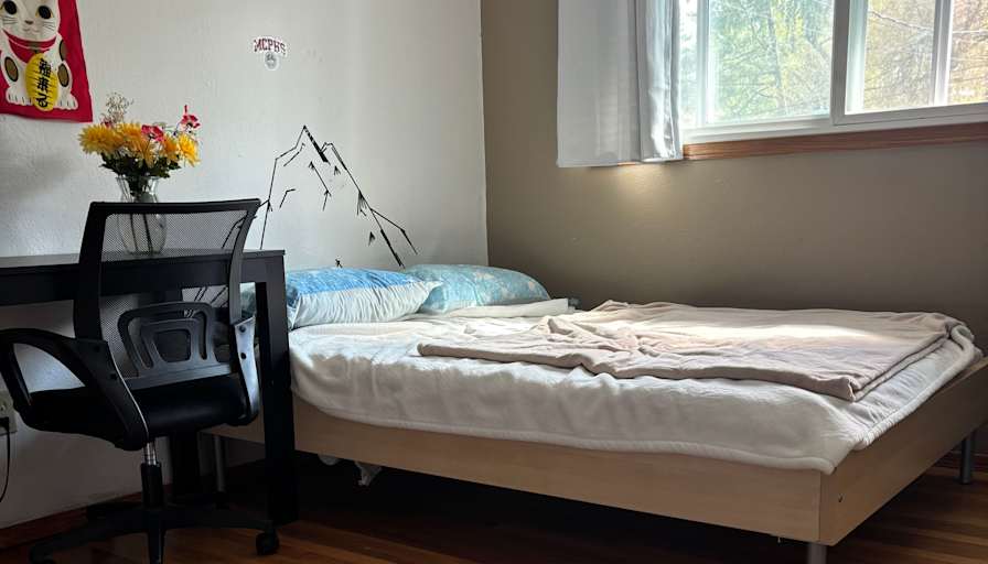 Mark's room