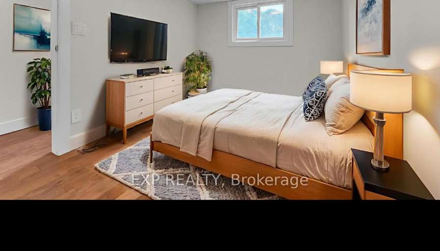 Lindsay's room