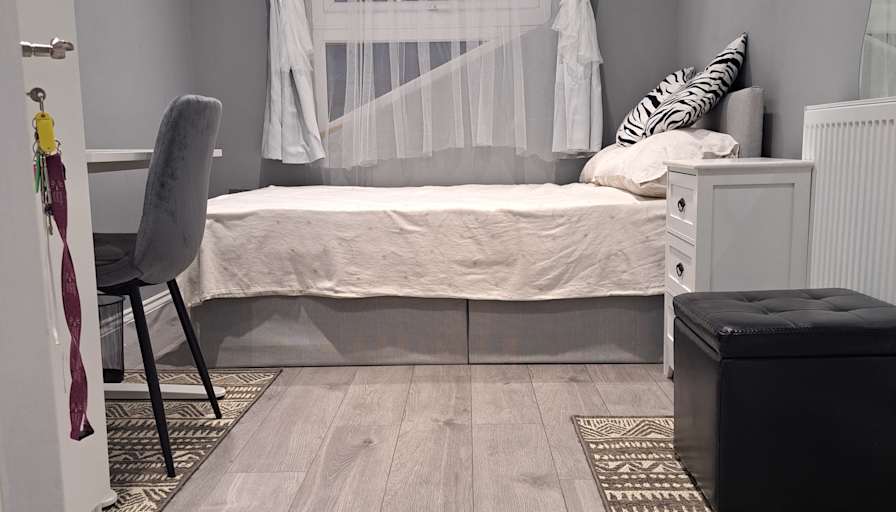 Leanna's room